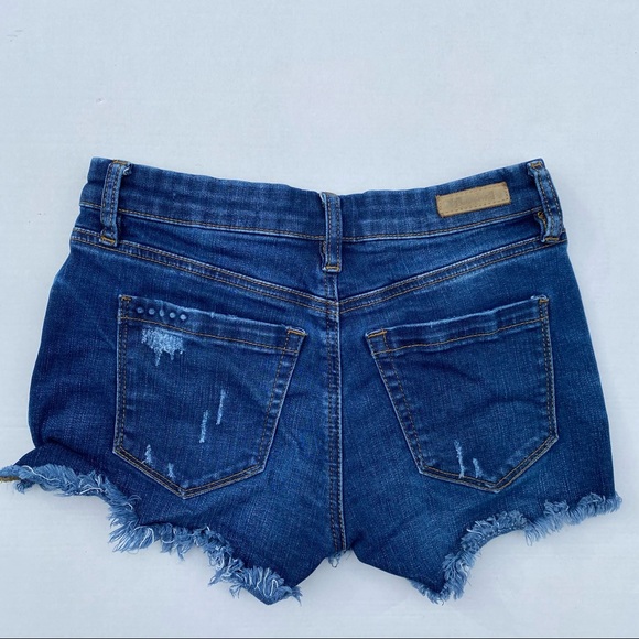 BLANK NYC Women The Essex Classic Cut-Off Short 24 - Picture 5 of 6